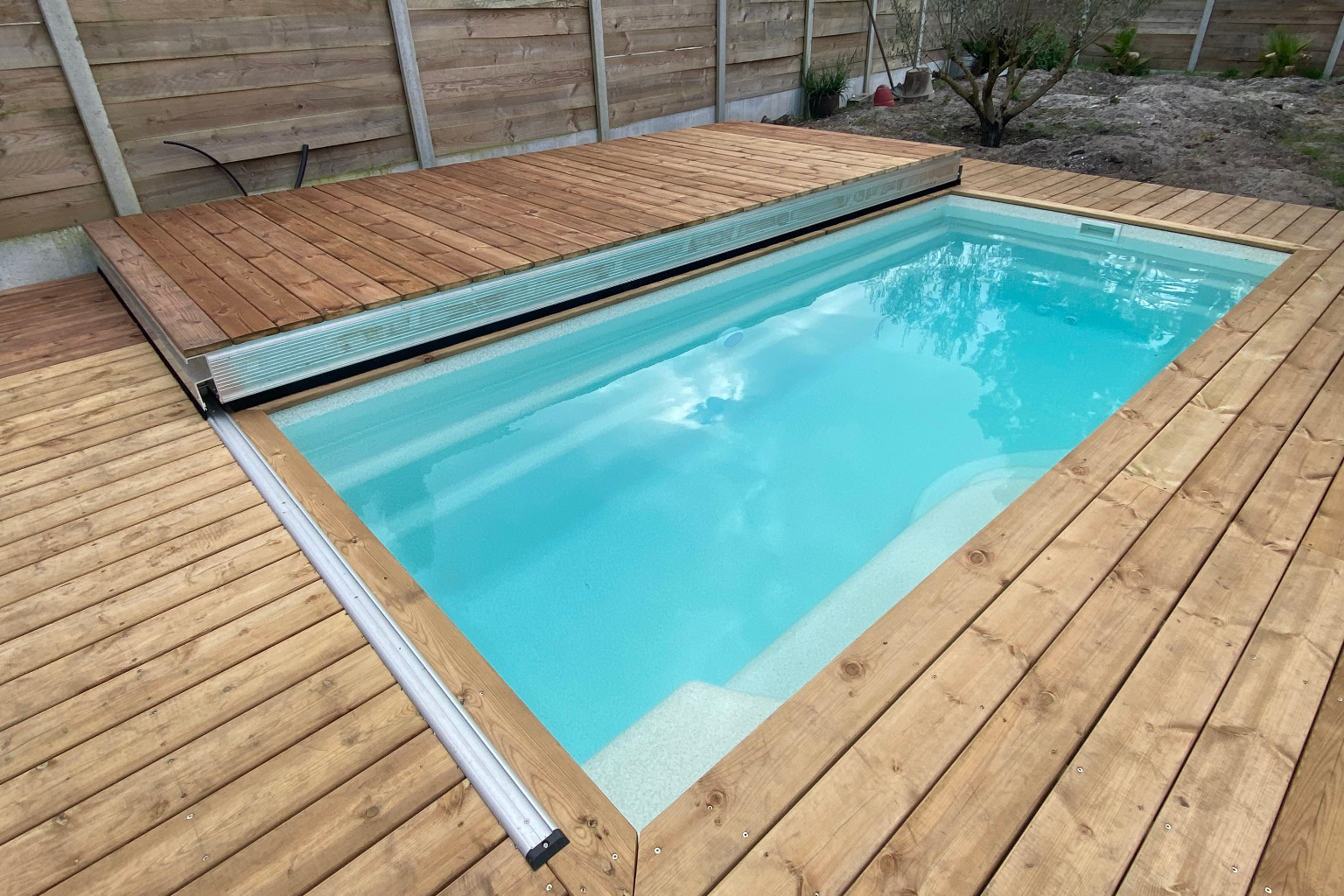 Terrase mobile pour piscine à Arcachon